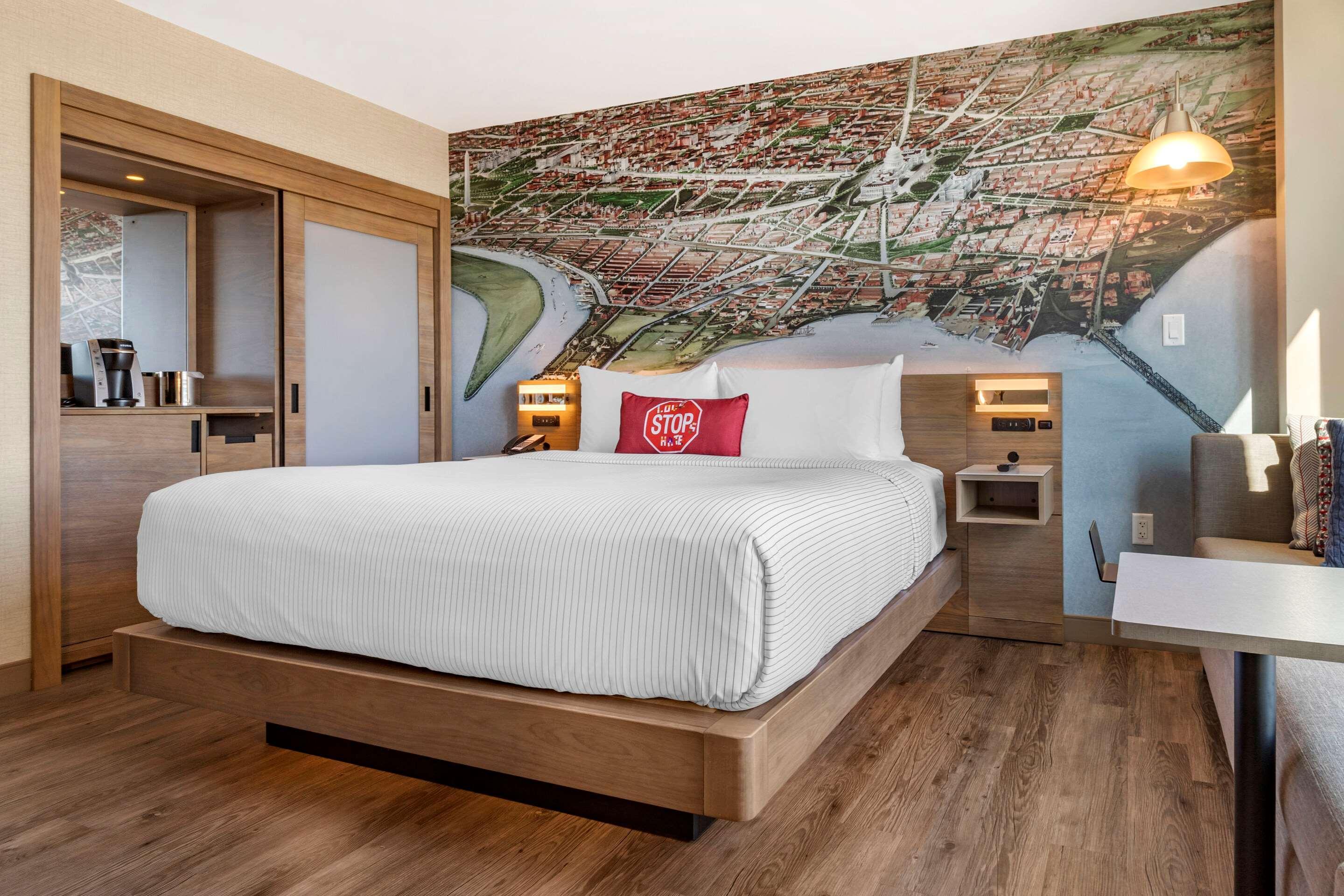 Cambria Dc Navy Yard Riverfront Hotel 4*