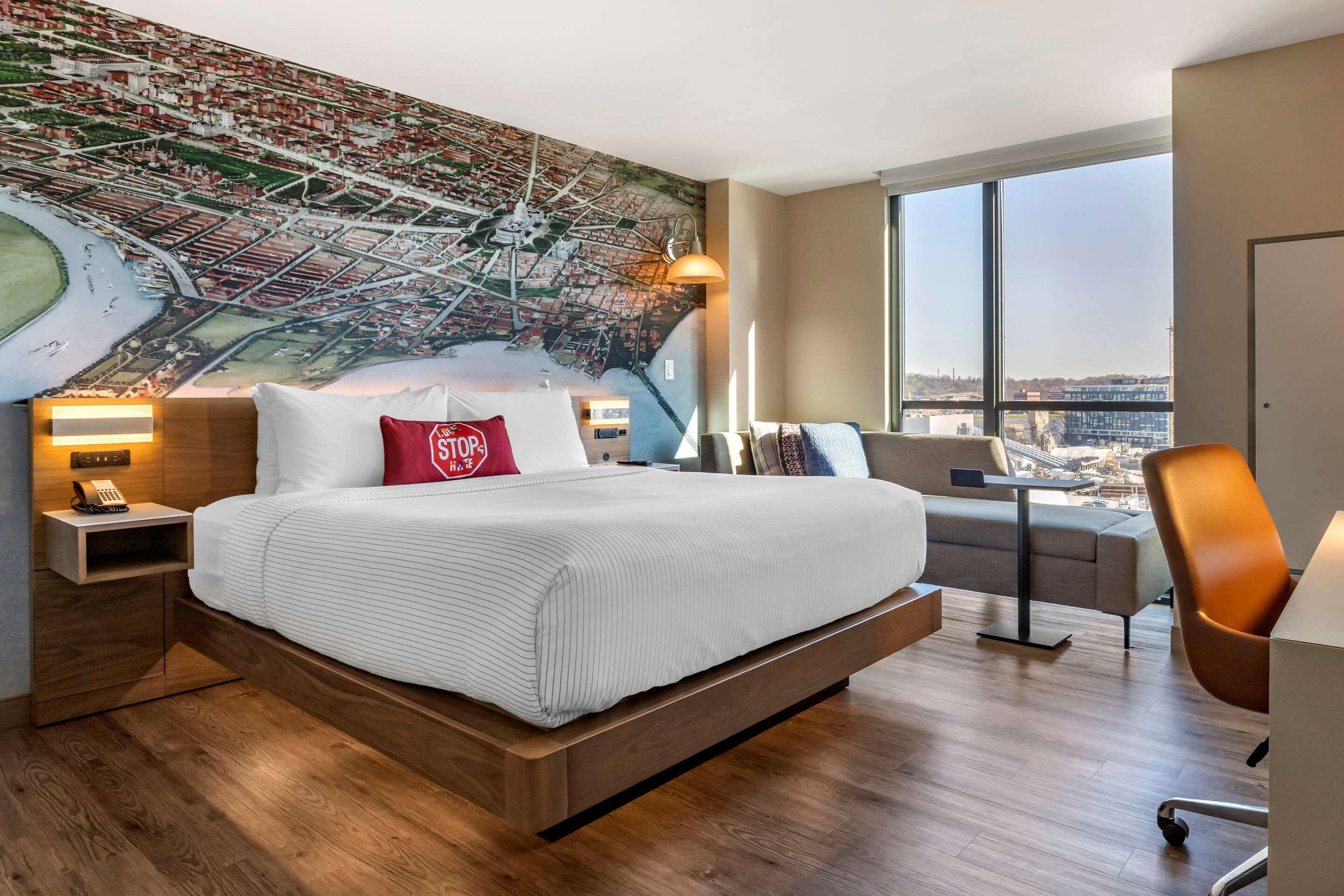 Cambria Dc Navy Yard Riverfront Hotel
