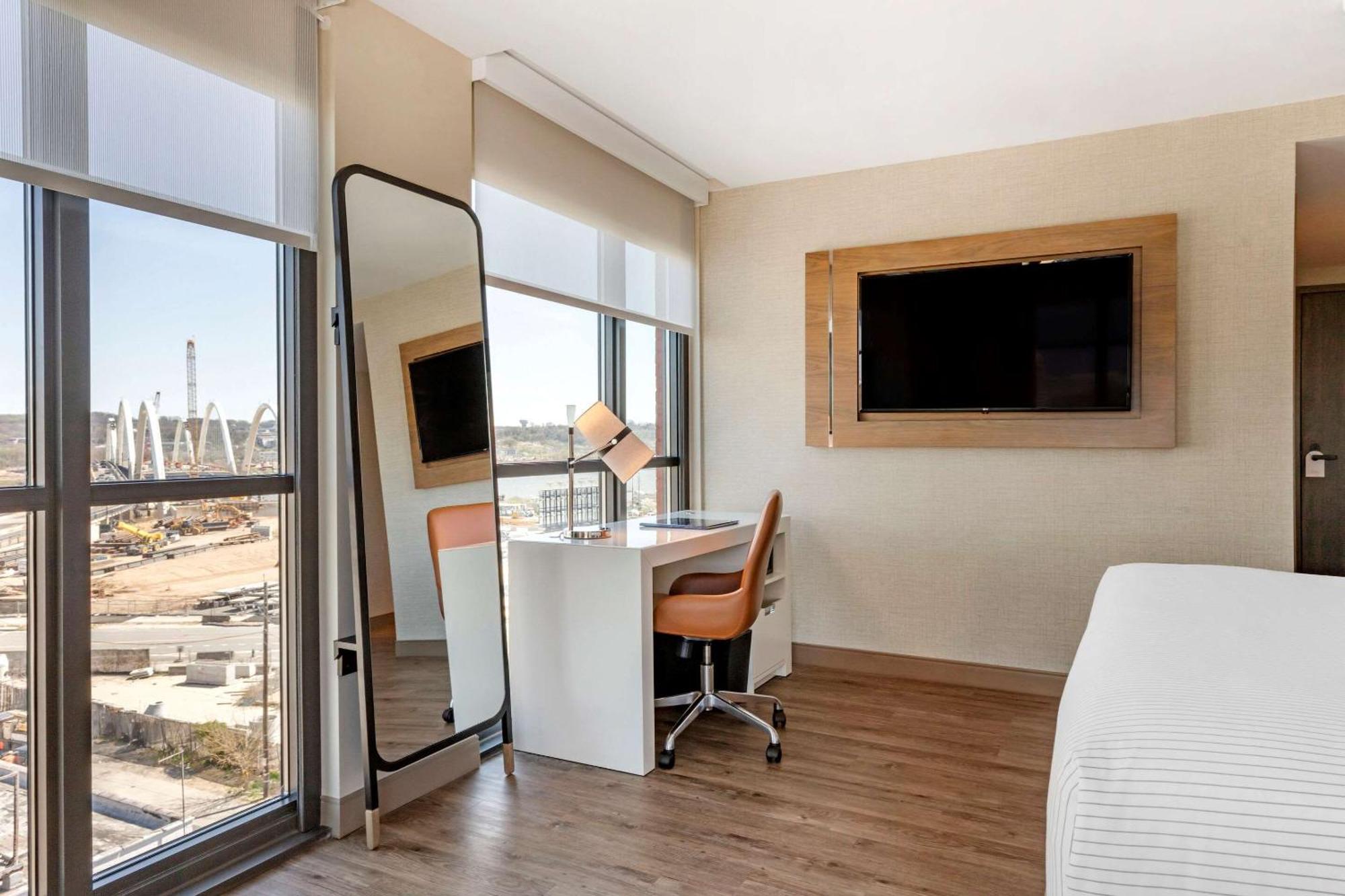 Hotel Cambria Dc Navy Yard Riverfront Washington