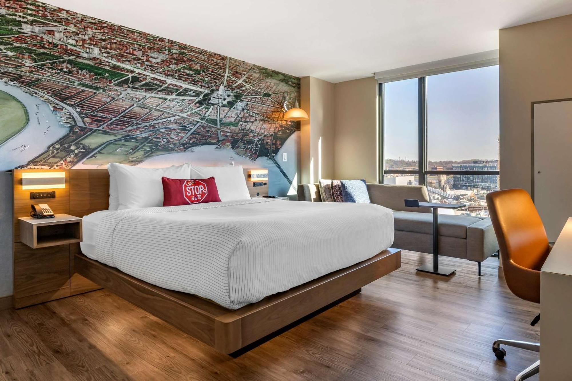 Cambria Dc Navy Yard Riverfront Hotel 4*