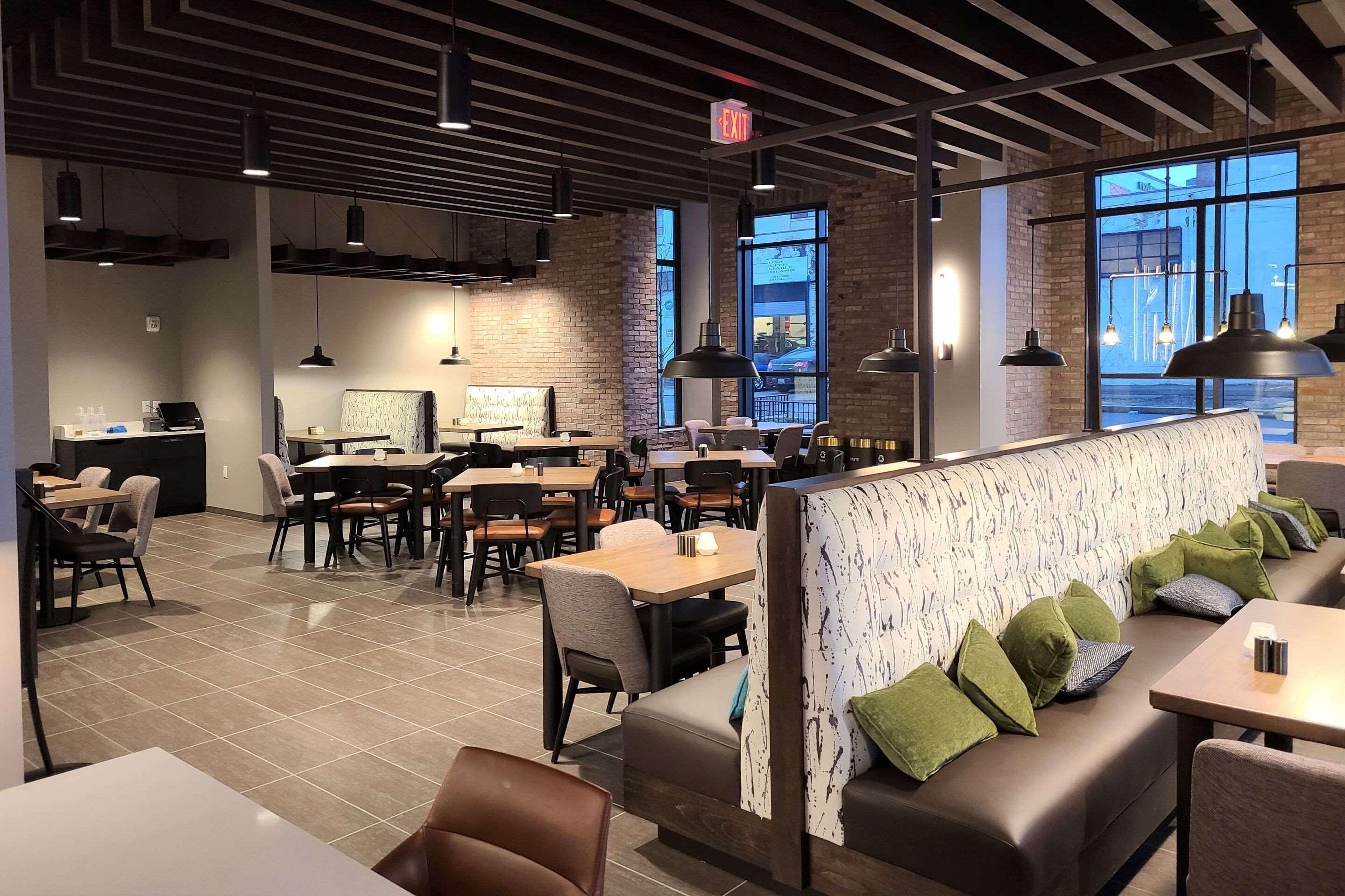 Cambria Dc Navy Yard Riverfront Washington