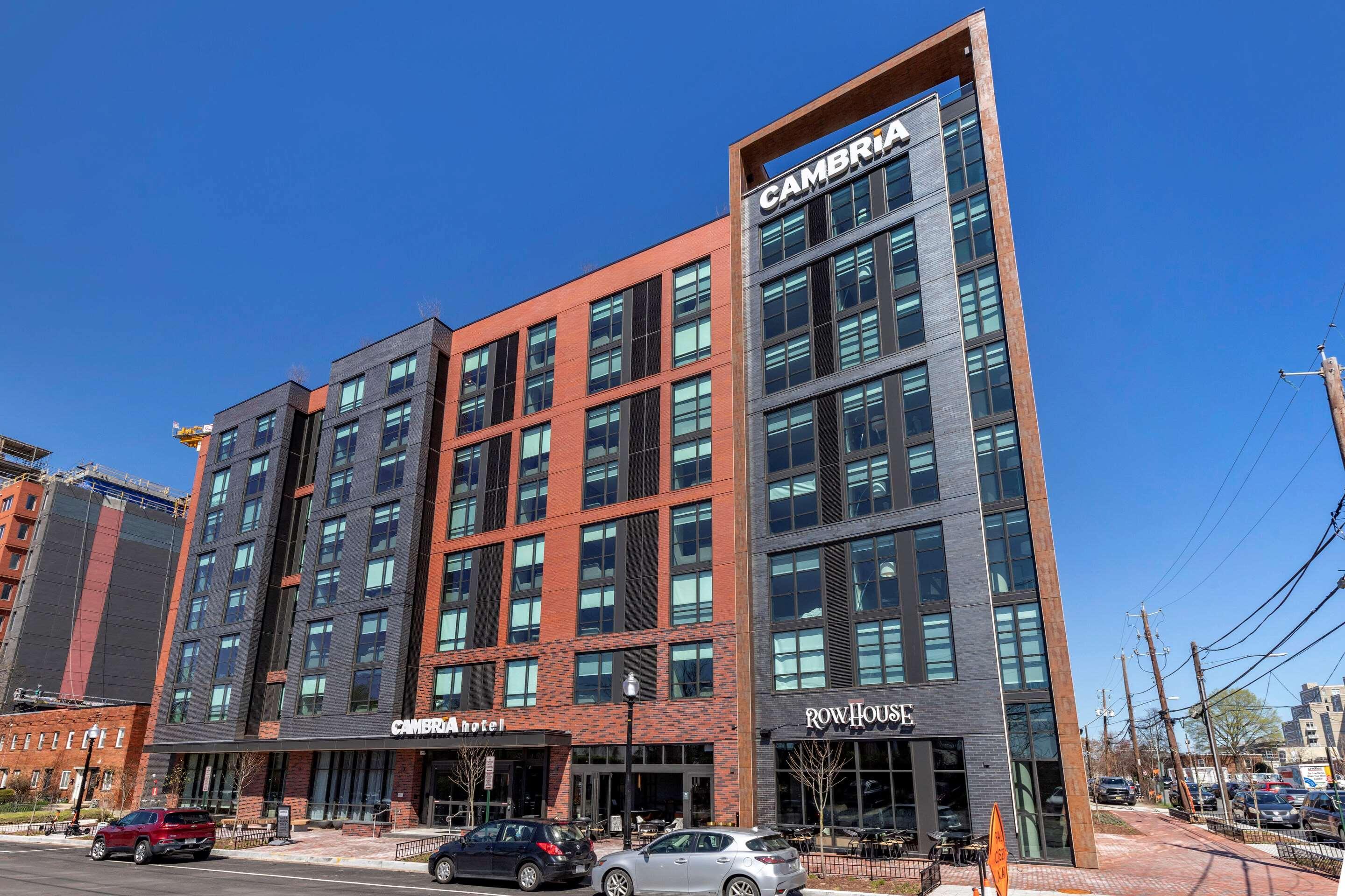 Cambria Dc Navy Yard Riverfront