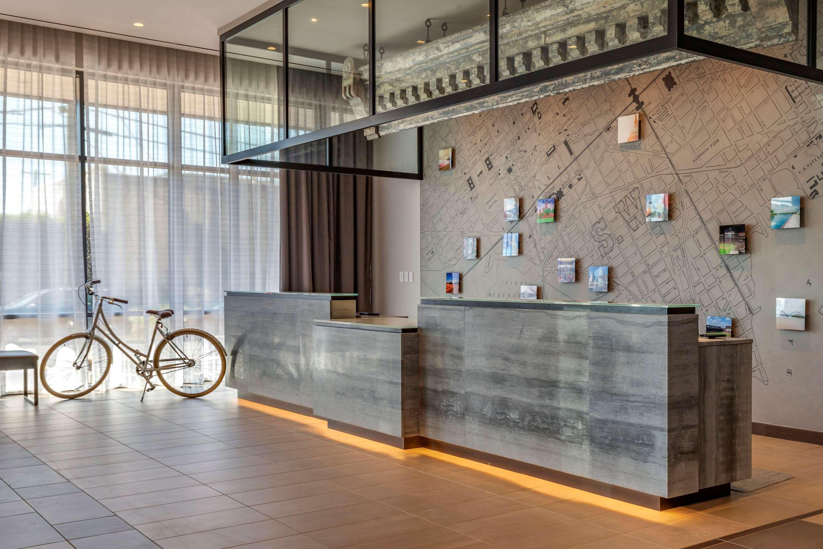 Cambria Dc Navy Yard Riverfront 4*